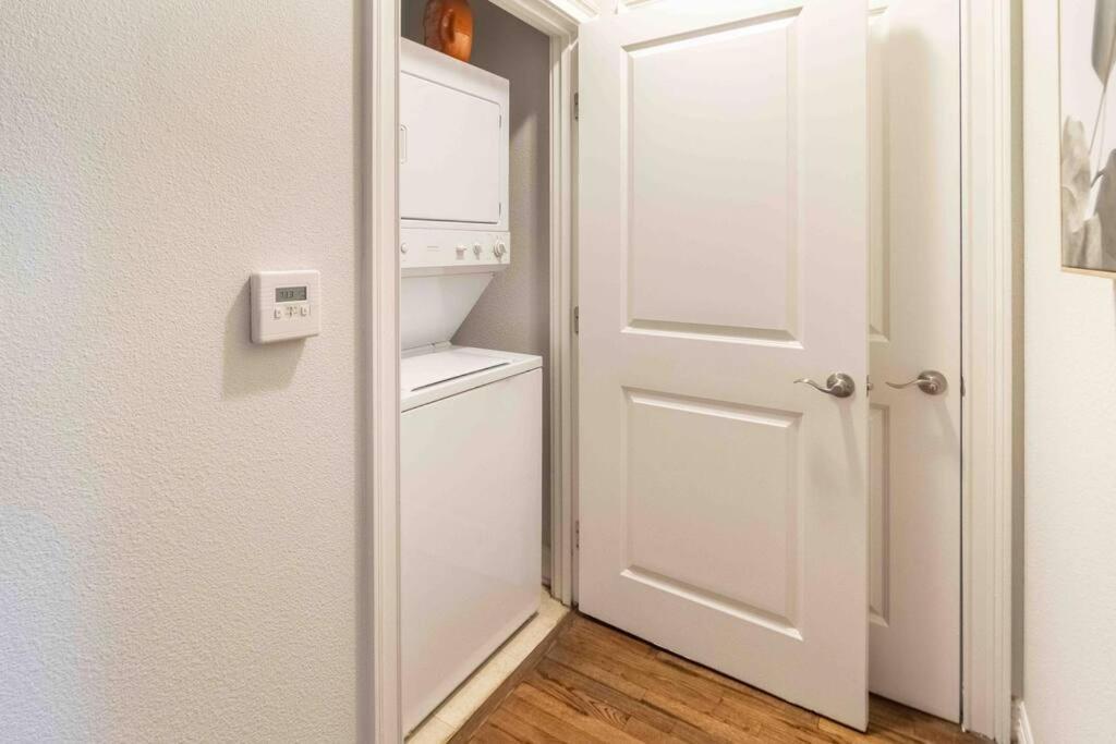 Luxury Hi-rise 1bd In Galleria W King Bed/pool/gym *